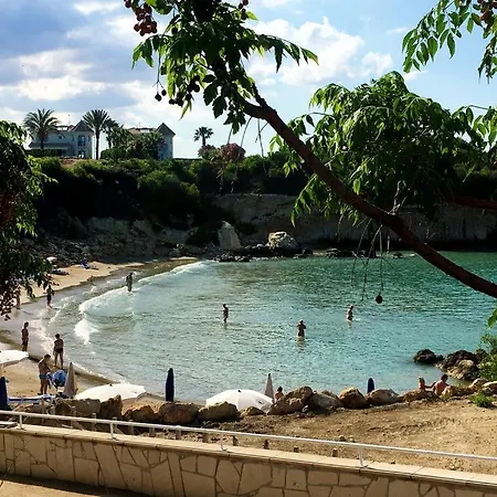 Arya Townhouse With Private Pool Βίλα Παραλίμνι